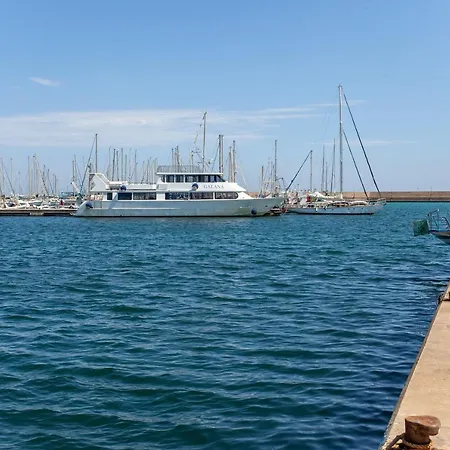 Wonderful View On The Harbor Apartmán